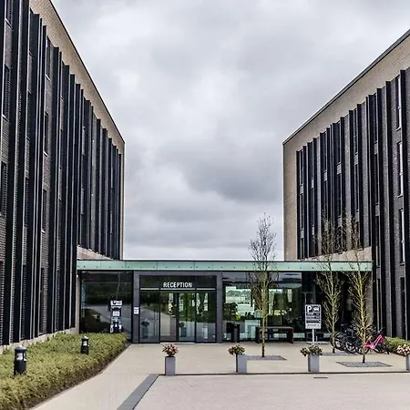 Airport Hotel